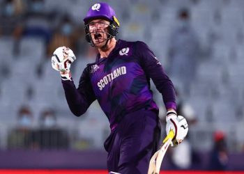 Scotland progress to Super 12