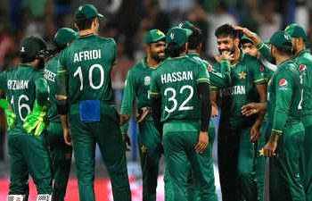 Pakistan beat Scotland; to face Australia in the semifinals