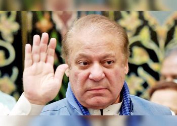 Federal govt tightens grip around Nawaz; AGP directs Punjab to set up board to assess his health