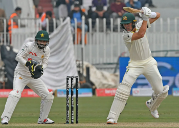 Australia reply strongly to Pakistan’s 476; rain forces early Stumps on Day 3