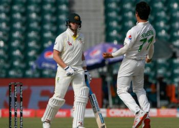 Disciplined Pakistan make Australia toil for runs on opening Day of Lahore Test