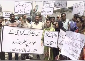 Karachi lashes out at authorities on miserable load-shedding