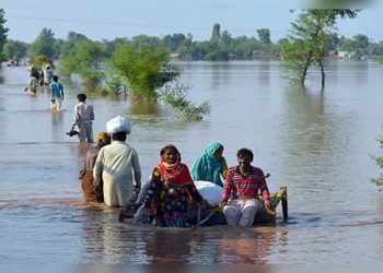 More than 50,000 flood victims arrive in Karachi