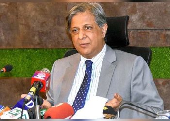 Federal Law Minister Azam Nazeer Tarar resigns late-night