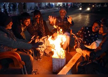 Winter is coming; temperature of Karachi will drop to 15°C in next 24 hours