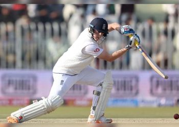England smash Pakistan, 112-year-old record and post 506/4 on Day 1