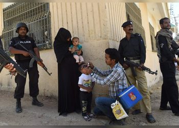 Terrorist attack foiled on polio workers in DI Khan, five police officers injured