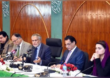 U-turn from IMF? Ishaq Dar ties all hopes on Saudi Arabia