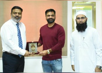 Professor becomes student; Mohammad Hafeez takes admission in Karachi University physical education department