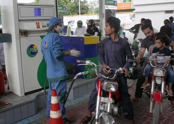 Petroleum prices increased by Rs22 per litre to fulfill demands of IMF