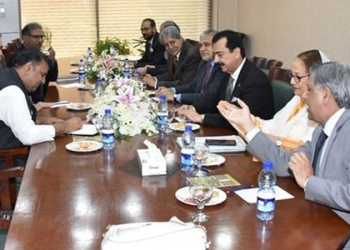 PTI and Federal Government sit for talks