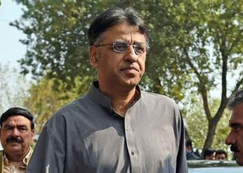 ‘They’ won’t let you go until you hold press conference, IHC judge tells Asad Umer