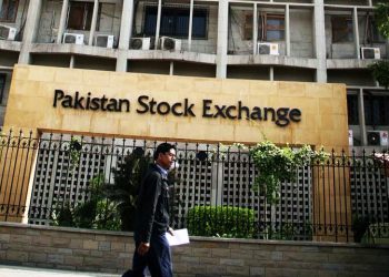 KSE-100 breaches 46,000 barrier, gains more than 700 points