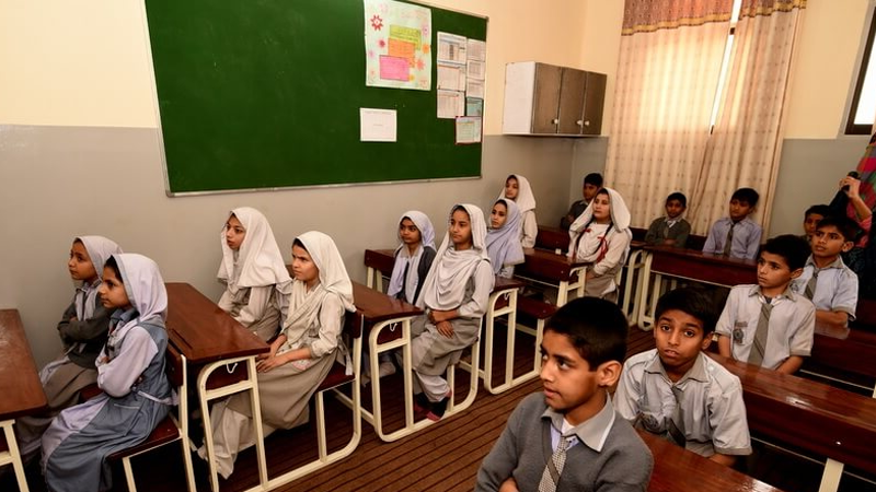 Sindh lifts ban on registration of private schools