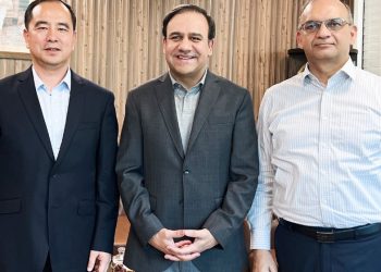 Zong’s CEO Mr. Huo Junli meets IT Minister