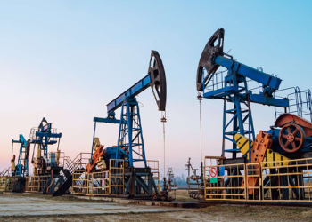 Petroleum sales in Pakistan dropped to lowest level