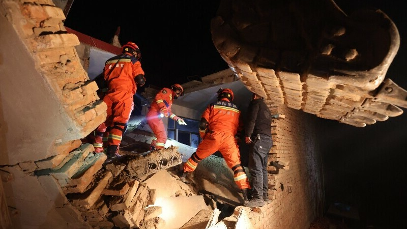 At least 116 killed and hundreds injured in earthquake of Gansu