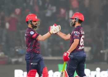 Shadab and Salman power Islamabad United to winning start in HBL PSL 9
