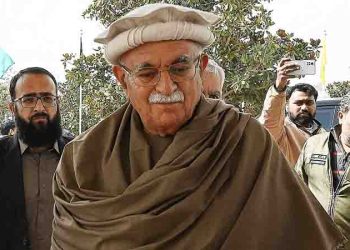 Quetta administration conducts raid on presidential candidate Mahmood Khan Achakzai’s residence