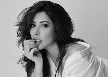 Mehwish Hayat opens up about singlehood and relationship aspirations