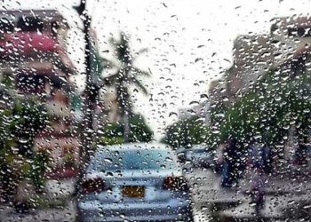 Partly cloudy skies, strong winds, and possible drizzle forecast in Karachi
